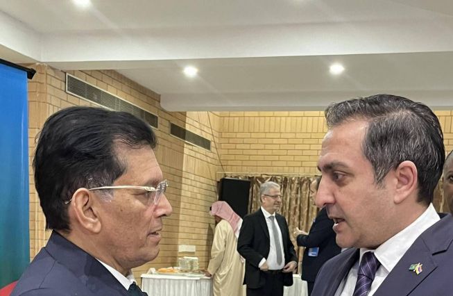 Ambassador Vahagn Afyan met with Khalilur Rahman, the newly appointed Foreign Minister of the People's Republic of Bangladesh